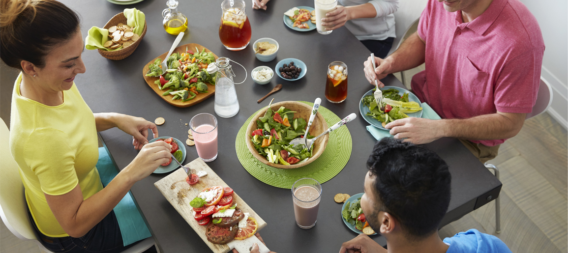 HO Lifestyle Shoot -  Dining Together with Products