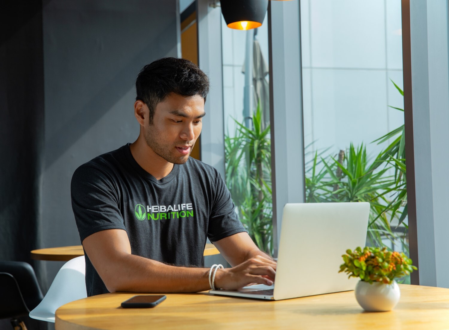 賀視愛營養錠，晶采視界，精彩世界